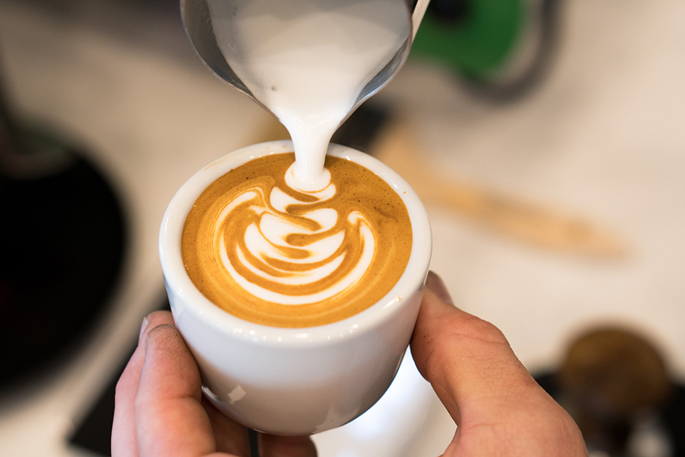 Kaffee Mobil Berlin: Cappuccino und Flat White Latteart
